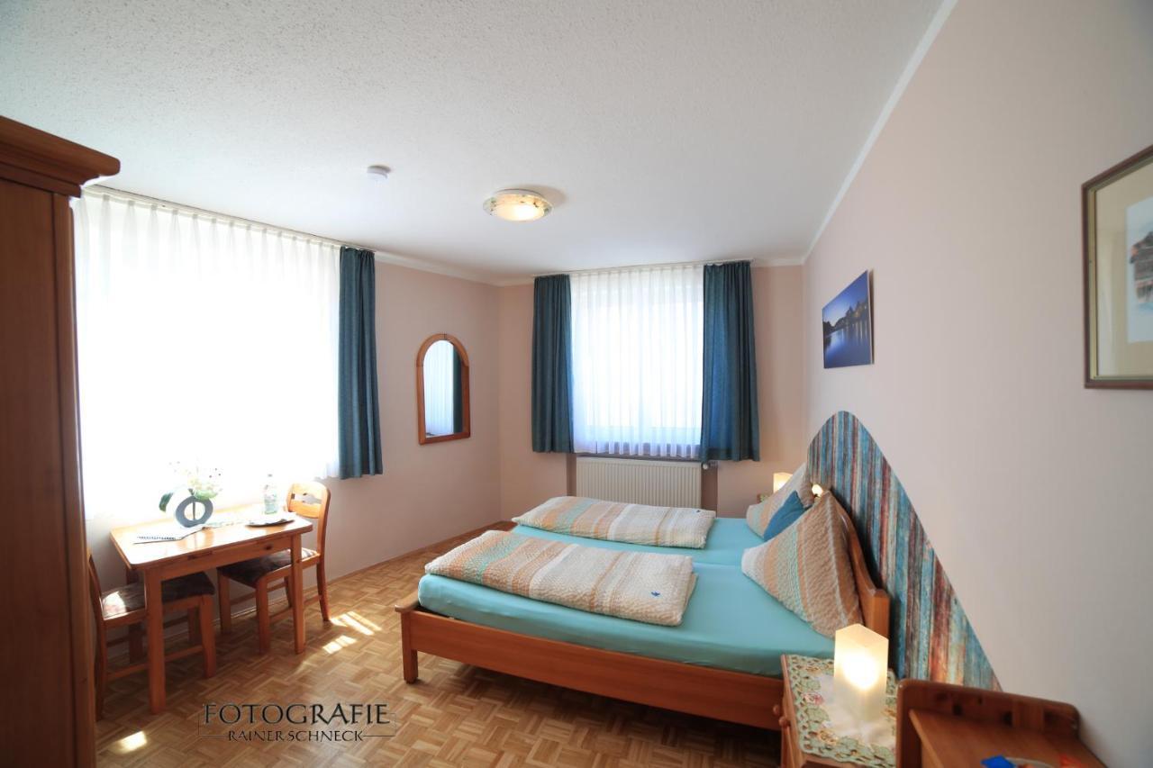 Cafe Am Donautor Hotel Kelheim Buitenkant foto