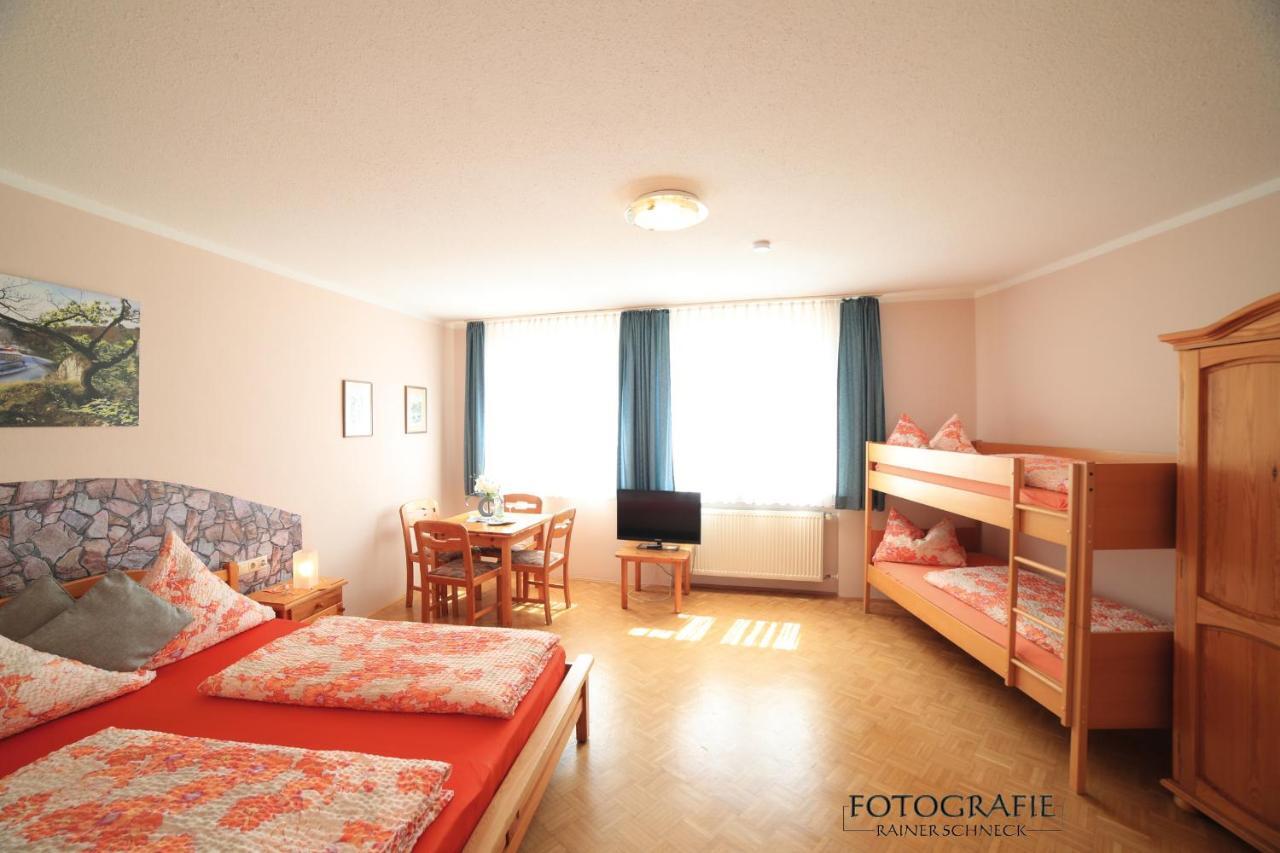 Cafe Am Donautor Hotel Kelheim Buitenkant foto
